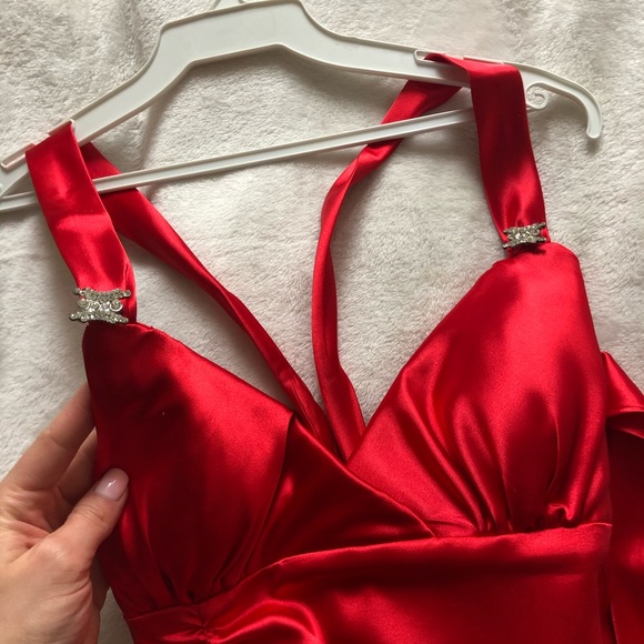 Prom dress - Picture 3 of 4